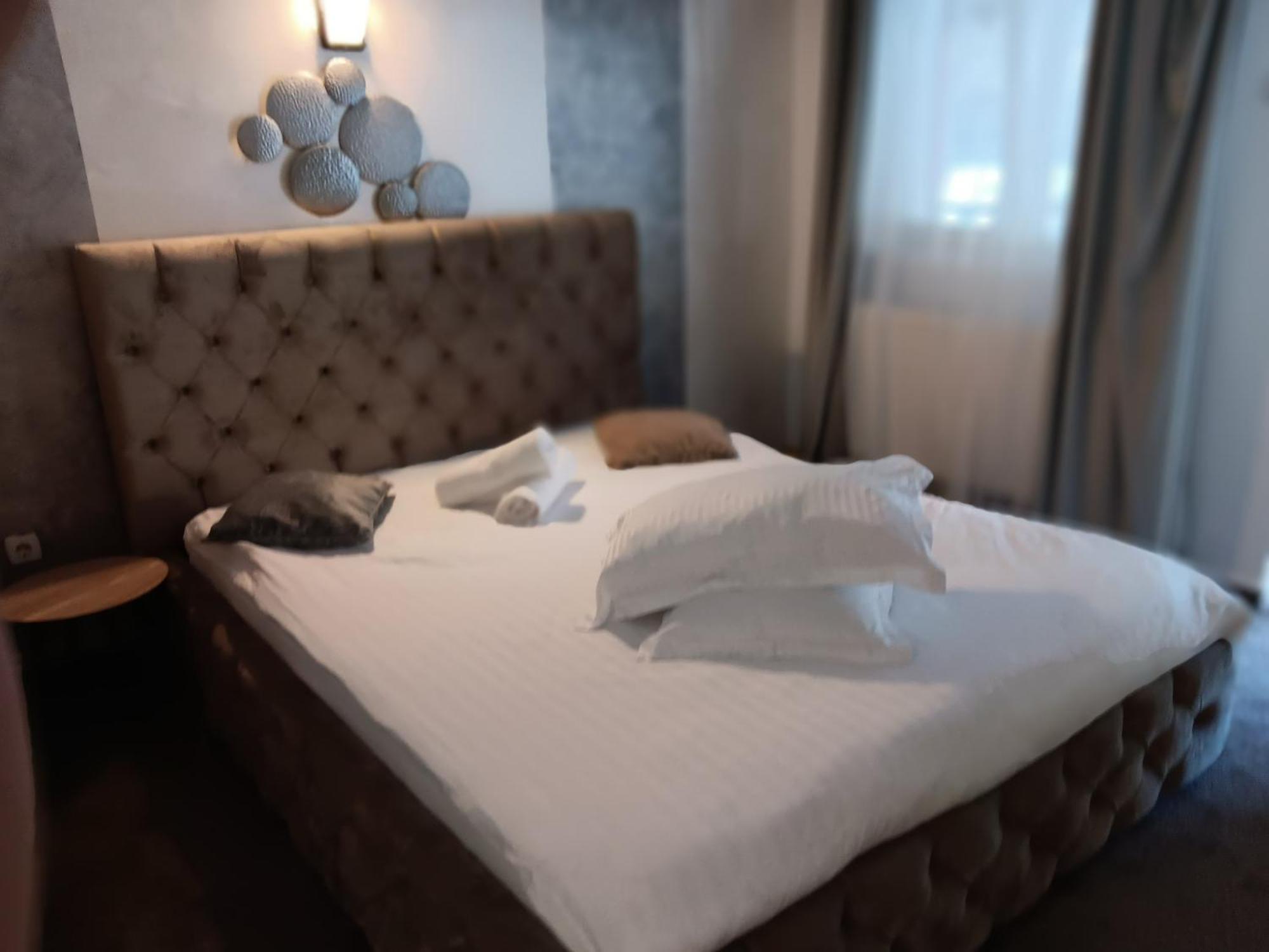 La Protap Calimanesti Hotel Eksteriør billede